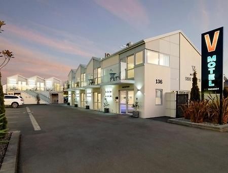 V Motel Christchurch Exteriör bild