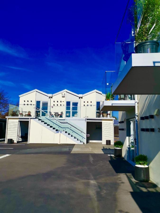 V Motel Christchurch Exteriör bild