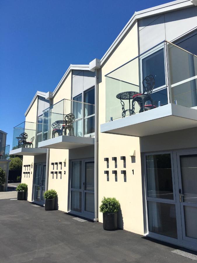 V Motel Christchurch Exteriör bild